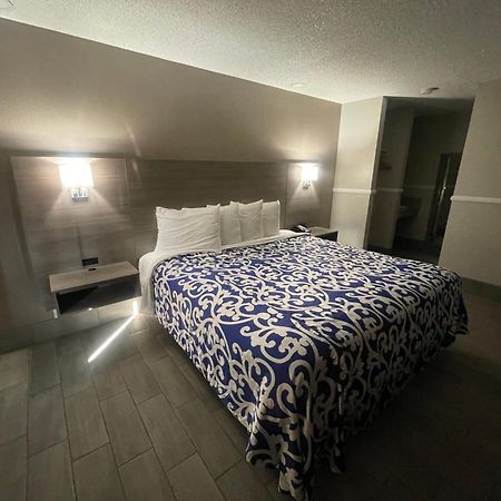 Simplestay Suites - Downtown San Bernardino Exterior photo