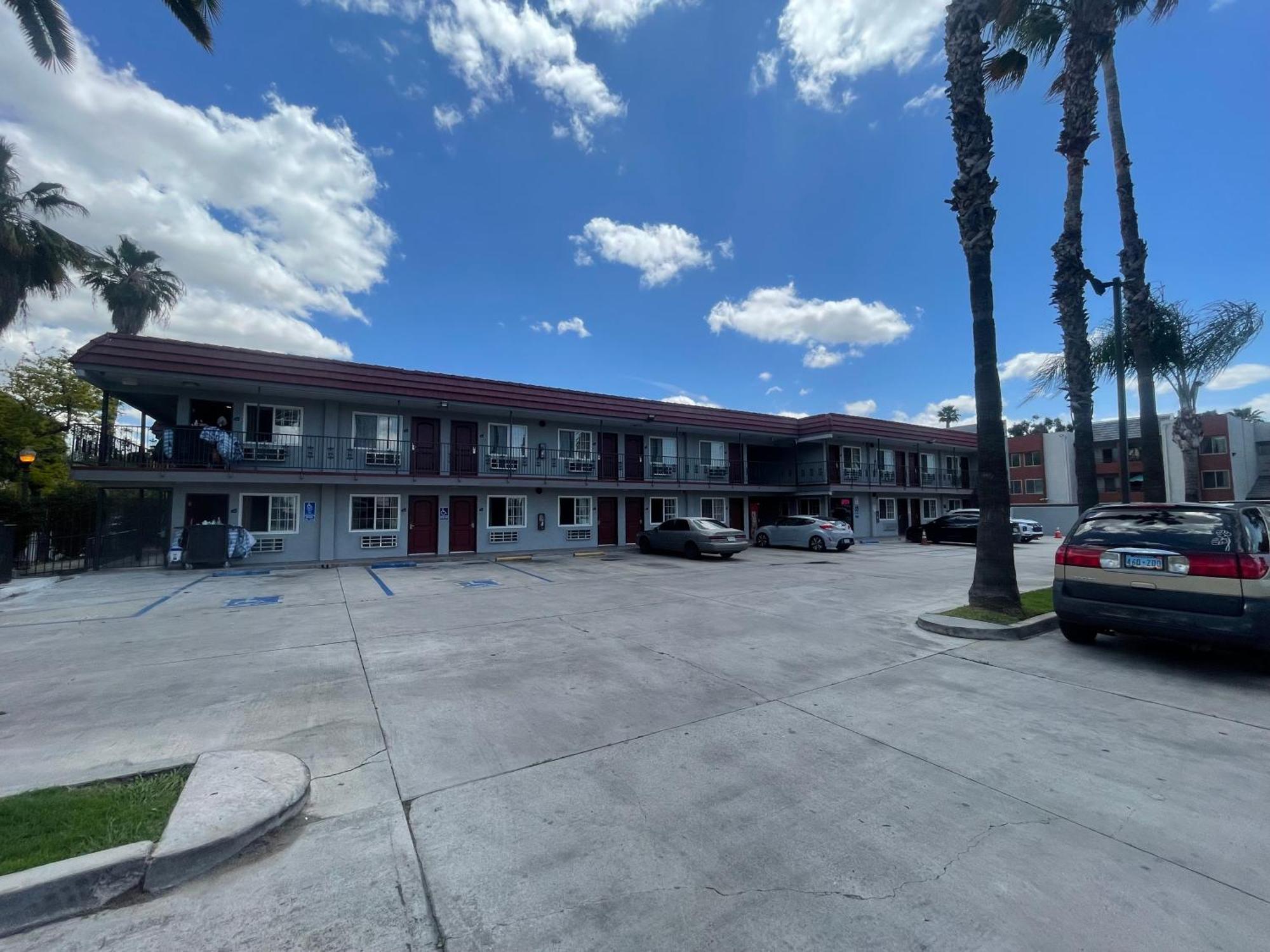 Simplestay Suites - Downtown San Bernardino Exterior photo