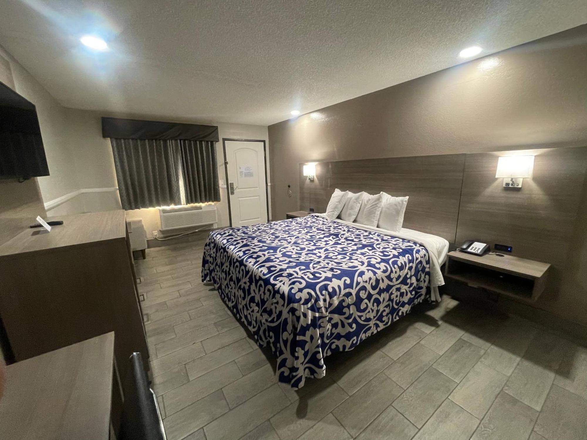 Simplestay Suites - Downtown San Bernardino Exterior photo
